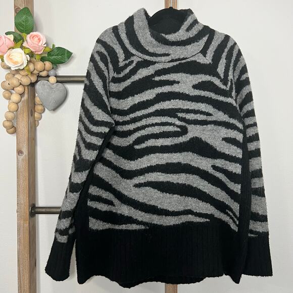 Beachlunchlounge Funnel Neck Sweater Zebra Black Gray Size Extra Small - Picture 1 of 5